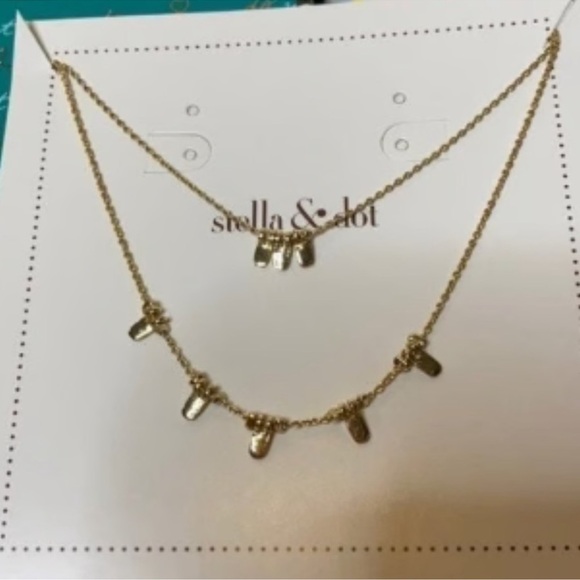 Stella & Dot | Necklace | Delicate Petal - Picture 3 of 11